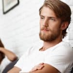 ما هي تصرفات الرجل التي تدل عن رغبته بالإبتعاد؟