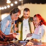 عائلة أمريكية تزور مهرجان الوليمة بالرياض في تجربة فريدة
