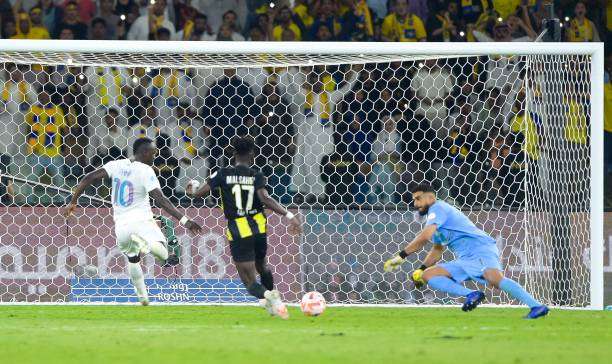 عبد الله المعيوف في مباراة الاتحاد والنصر