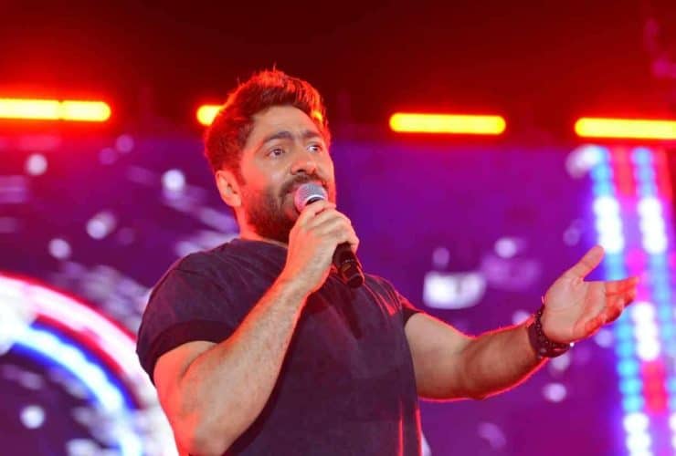 تامر حسني يشوق الجمهور بأغنيته الجديدة &laquo;موحشتكيش&raquo; ويكشف كواليس الفيديو كليب (فيديو)