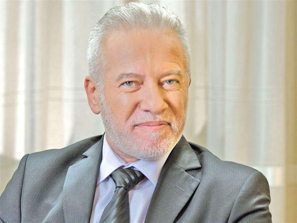 أخرهم الممثل فادي إبراهيم.. مشاهير تعرضوا لبتر أطرافهم