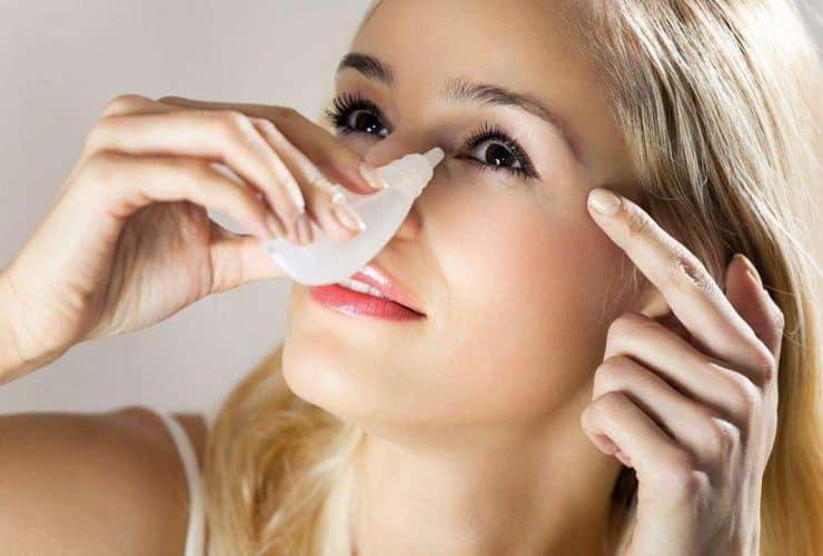 صلاحية قطرات العين المرطبة بعد فتحها.. لا تستخدميها بعد هذه الفترة