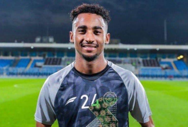 معتمد الحربي لاعب الشباب السعودي