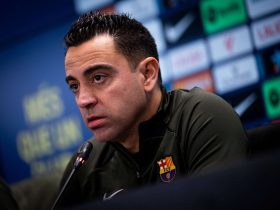 تشافي هيرنانديز مدرب برشلونة