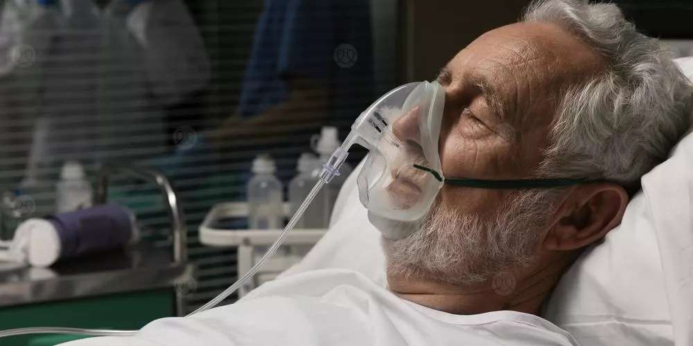 التهاب الرئة الحاد لكبار السن يستوجب تنويمهم بالمستشفى في هذه الحالة