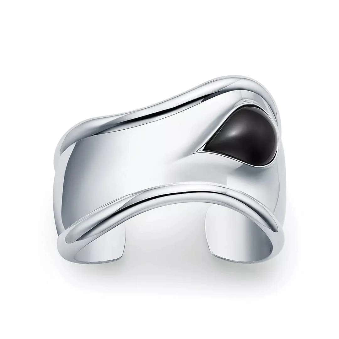 سوار Bone Cuff من «Tiffany & Co»