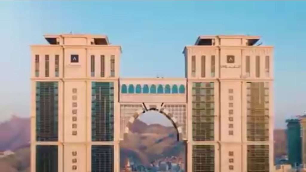 بإطلالات بانورامية.. المصلى المعلق بمكة المكرمة يدخل موسوعة جينيس العالمية