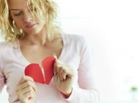 ما هي أعراض صدمة المرأة بعد الانفصال جسديًا ونفسيًا؟