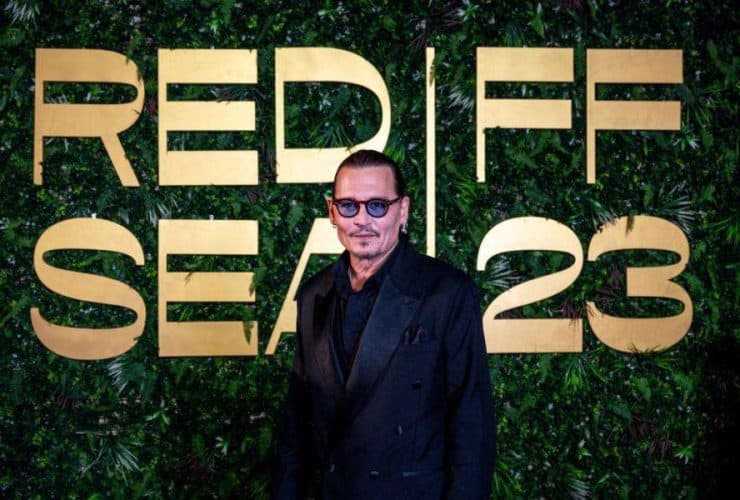 النجم العالمي جوني ديب