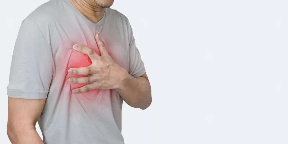 هل فقر الدم الشديد يسبب ذبحة صدرية لكبار السن؟