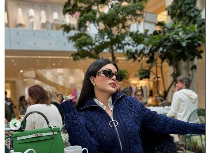 شاركت هيفاء وهبي متابعيها على حسابها الرسمي على "إنستجرام" جلسة تصوير لها