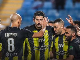 جانب من مباراة الاتحاد ضد الفيصلي