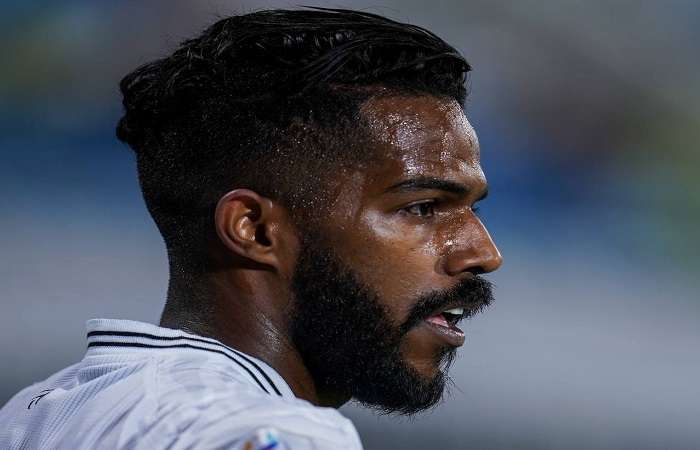 نواف العابد لاعب الهلال السابق