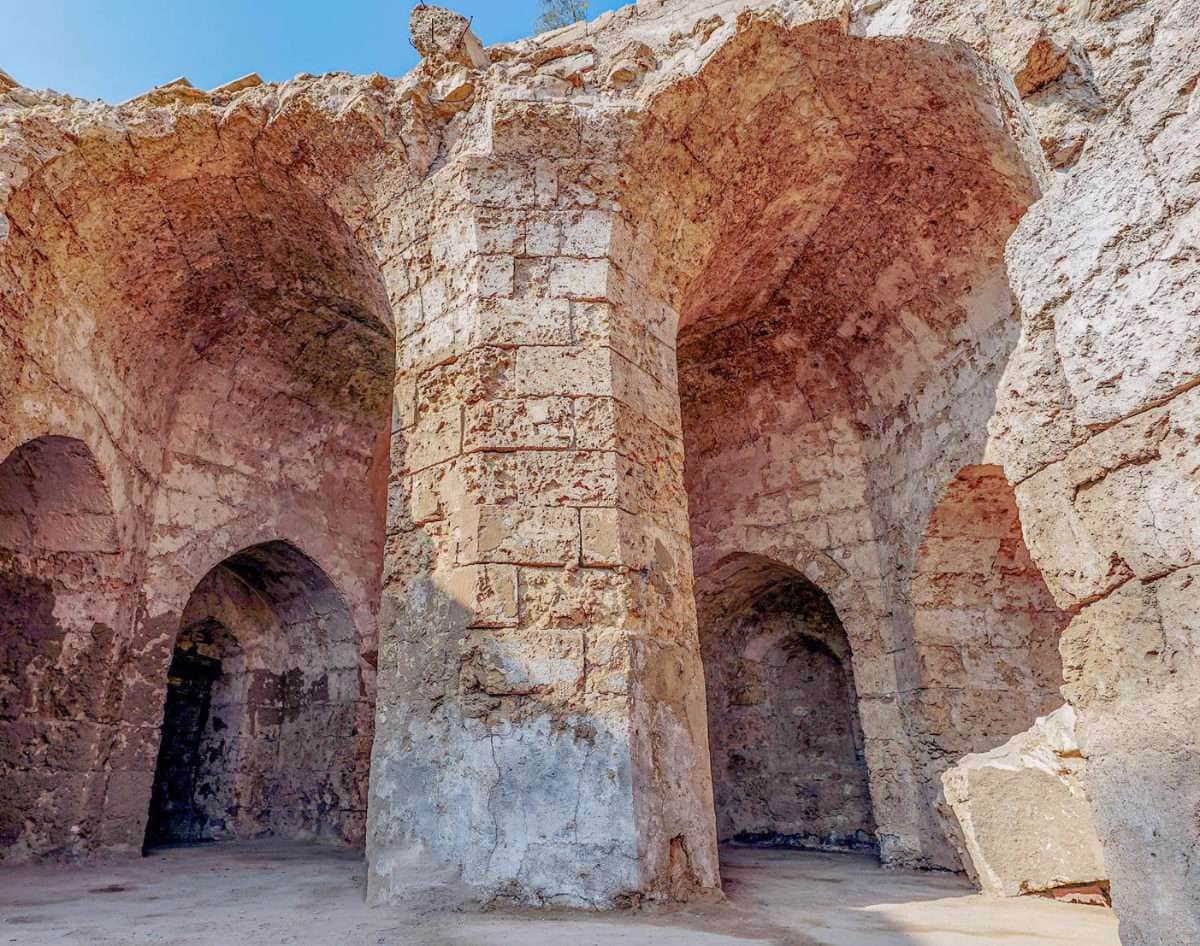 خاصرة عين زبيدة