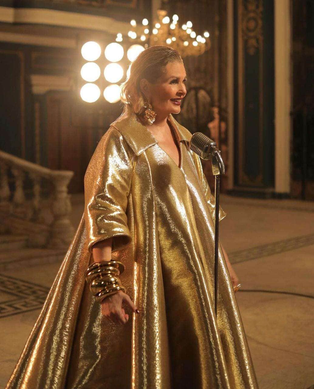 أزياء يسرا