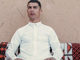 لاعبو النصر بالزي السعودي