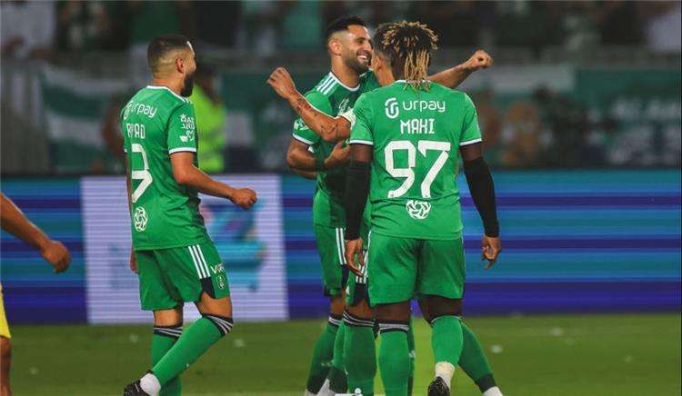 الأهلي والطائي