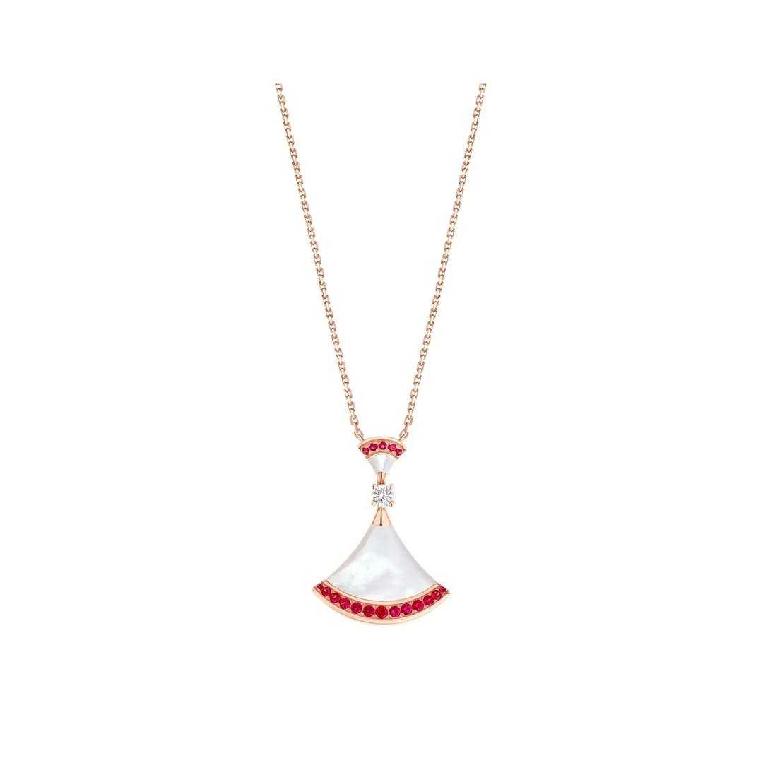 قلادة Divas Dream من «Bvlgari»