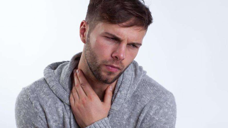 التهاب الحنجرة .. الأعراض والعلاج