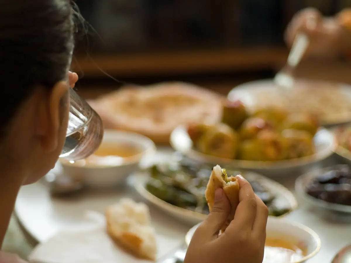 أسباب زيادة الوزن أثناء الصيام (صورة تعبيرية)