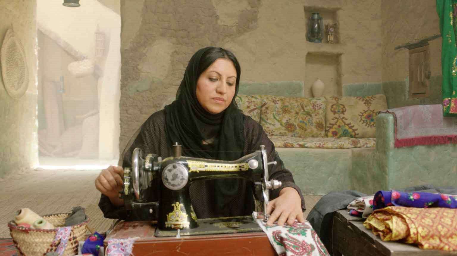 مسلسل خيوط المعازيب والقنوات الناقلة