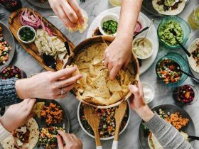 الإفراط في تناول الطعام في رمضان