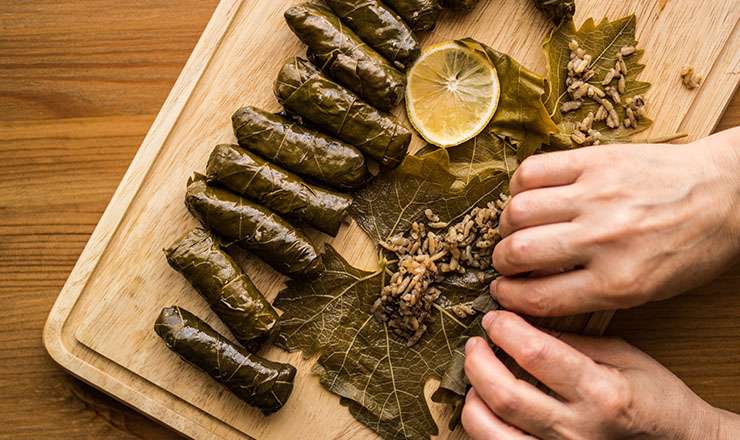 أسهل طريقة لعمل محشي ورق العنب