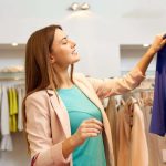 مدينة سعود الطبية تحذر من ارتداء الملابس الجديدة دون غسلها