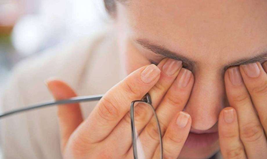 علامات في العين تنذر بالإصابة بأمراض خطيرة