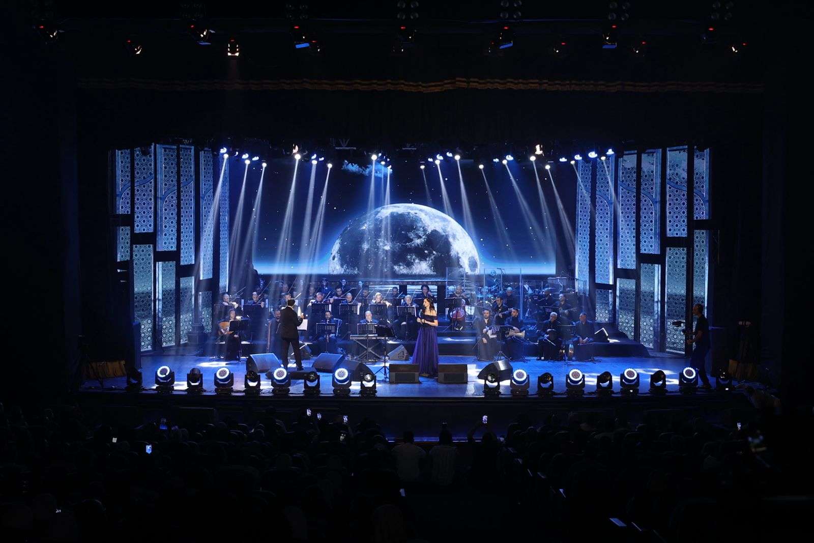 حفل آمال ماهر بالتجمع الخامس