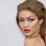 إطلالات جيجي حديد