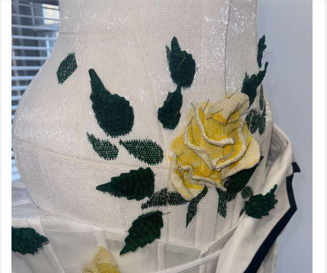 إطلالة جيجي حديد في حفل 2024 Met Gala