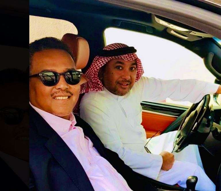الشاعر صالح الشادي مع الفنان محمد عبده