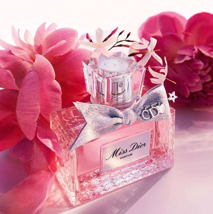 عطور نسائية 2024