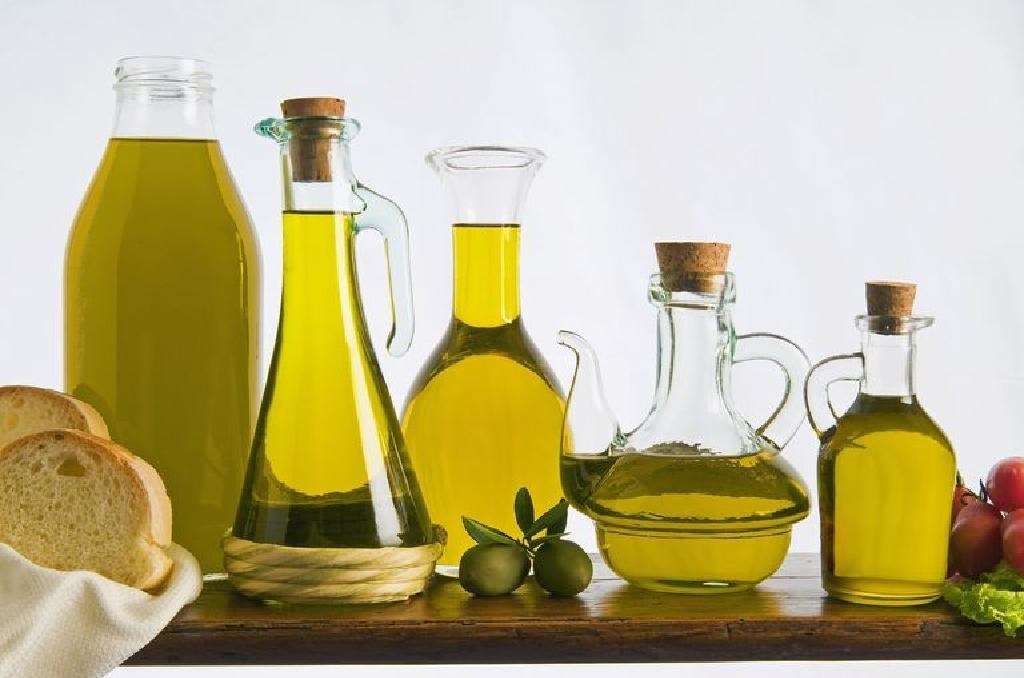 زيت الزيتون البكر.. يحمي القلب ويقي من السرطان