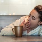 5 مشروبات تساعدك على النوم.. منها الشاي الأخضر