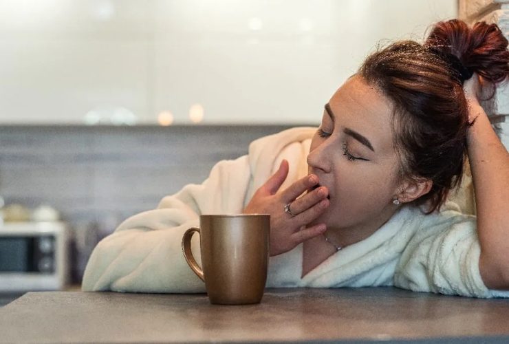 5 مشروبات تساعدك على النوم.. منها الشاي الأخضر