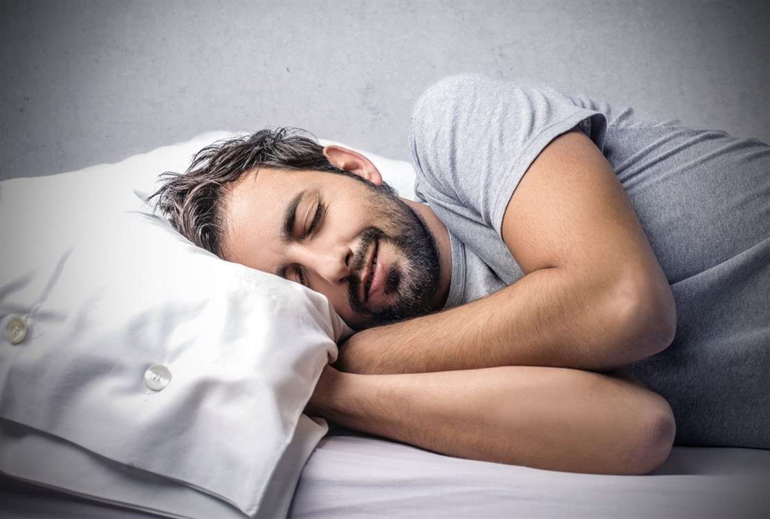 نصائح لتخلص دماغك من السموم أثناء النوم