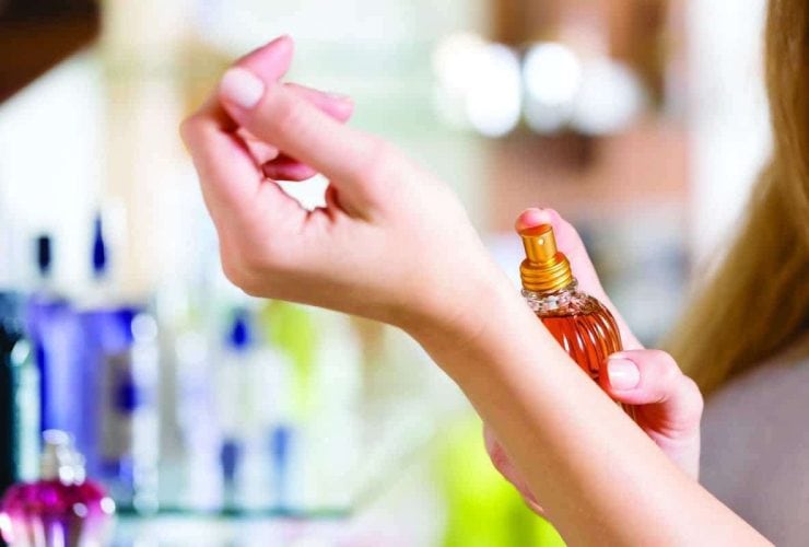 7 حيل سحرية للاحتفاظ برائحة مميزة في الصيف