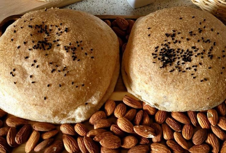 خبز اللوز اللذيذ.. وصفة صحية بمكونات بسيطة إصنعيها بمطبخك