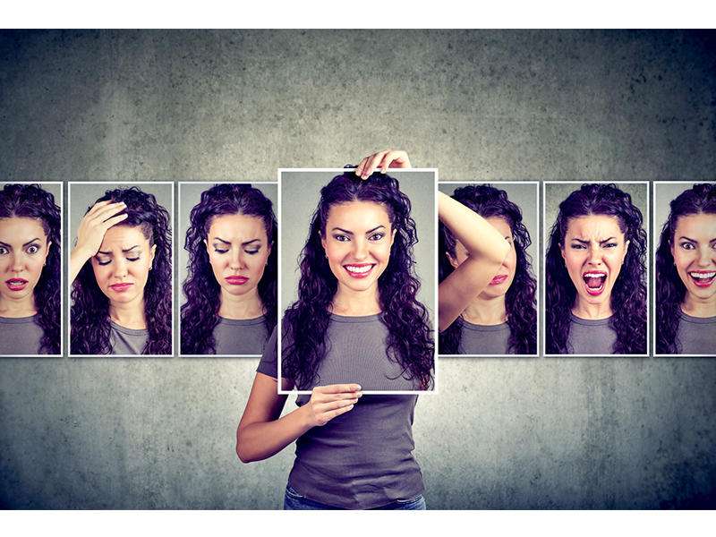 أسباب التقلبات المزاجية المفاجئة لدى المرأة وكيفية التعامل معها