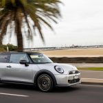 ميني كوبر 2025 في السعودية.. تصميم أنيق وأداء قوي