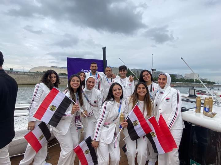 بأزياء مبهرة.. الجاليات العربية تظهر في طلة رائعة بأولمبياد باريس 2024