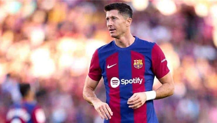 برشلونة يعرض ليفاندوفسكي على الدوري السعودي.. هل يلحق بالكبار