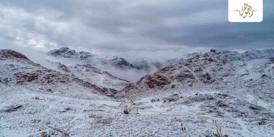 الطقس في المملكة تساقط ثلوج في تبوك