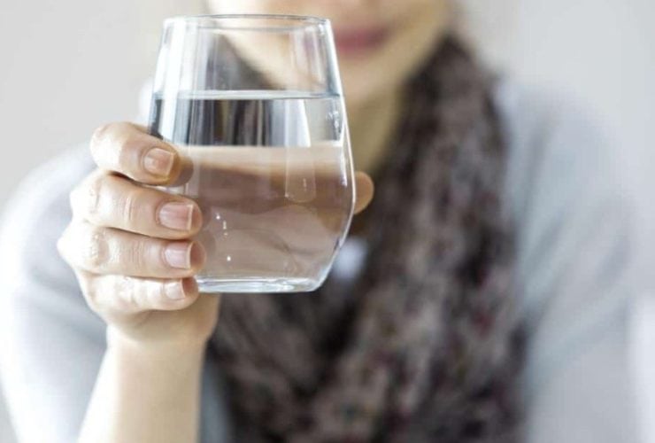 أفضل المياه للشرب صحيًا.. «استشاري» يوضح