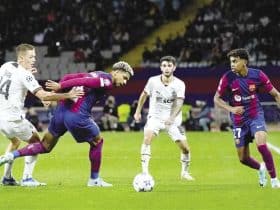 برشلونة