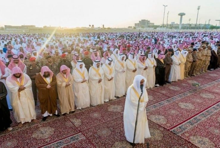 «الخثلان»: تشرع صلاة العيد في البيوت بدون خطبة