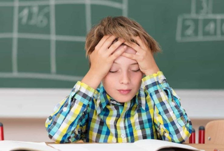 5 أسباب لعسر القراءة لدى الأطفال قد لا تتوقعها.. هل يمكن علاجه؟