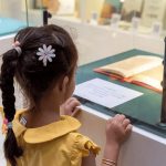 سهولة تمزق الورق عندما يكون مبللاً